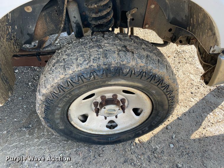 image for item MI9781 2008 Ford F250 Super Duty  bale bed pickup truck