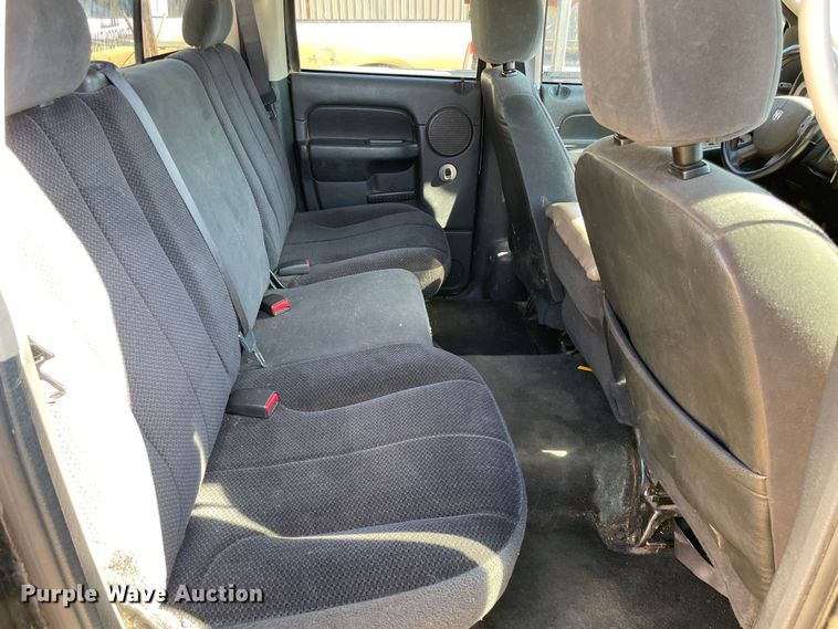 image for item MI9787 2004 Dodge Ram 1500  Quad Cab pickup truck