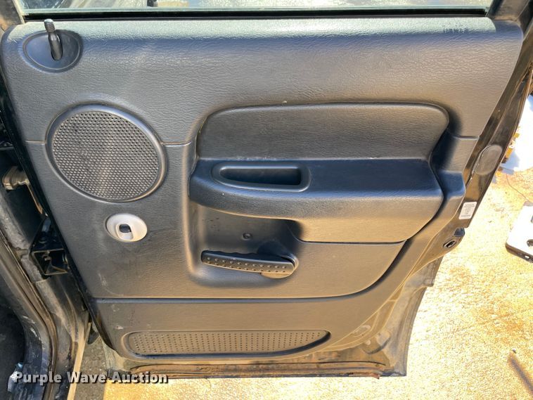 image for item MI9787 2004 Dodge Ram 1500  Quad Cab pickup truck