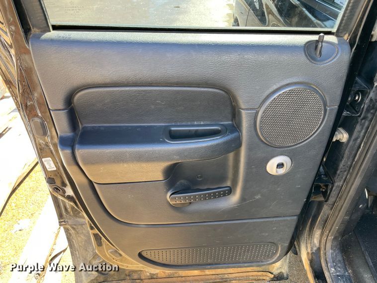 image for item MI9787 2004 Dodge Ram 1500  Quad Cab pickup truck