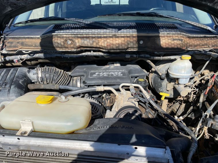 image for item MI9787 2004 Dodge Ram 1500  Quad Cab pickup truck