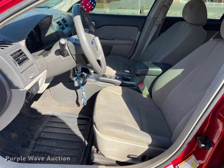 image for item MI9789 2012 Ford Fusion Hybrid