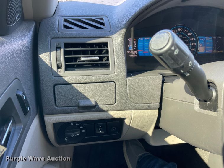 image for item MI9789 2012 Ford Fusion Hybrid