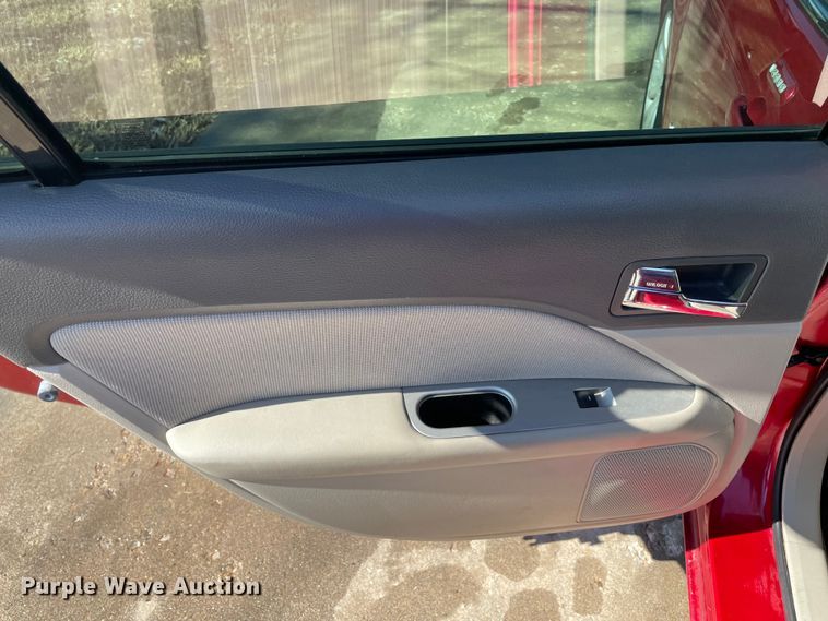 image for item MI9789 2012 Ford Fusion Hybrid