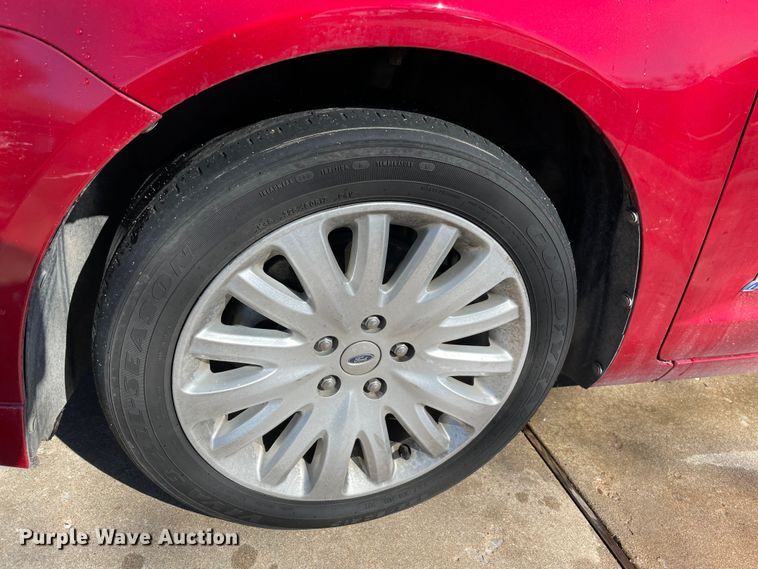 image for item MI9789 2012 Ford Fusion Hybrid