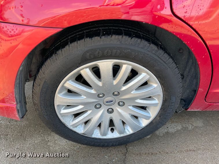 image for item MI9789 2012 Ford Fusion Hybrid