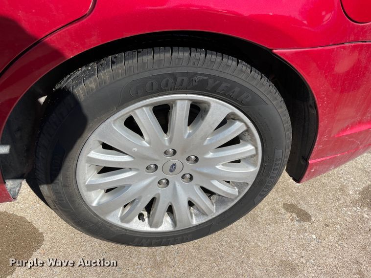 image for item MI9789 2012 Ford Fusion Hybrid