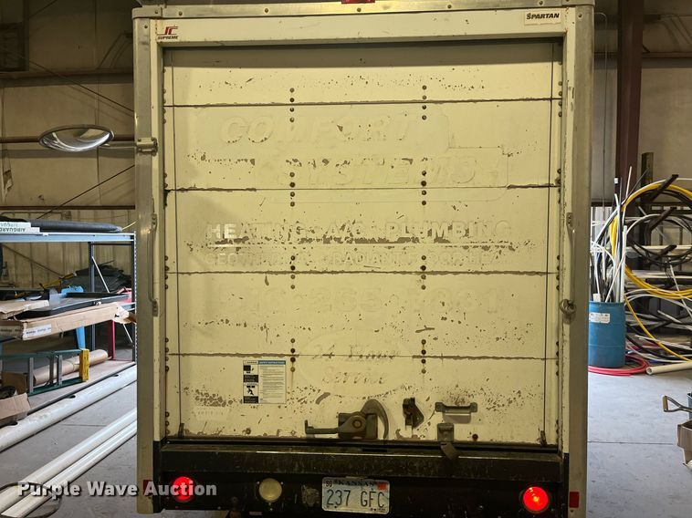 image for item ML9828 2011 Ford E-350 Super Duty  box truck