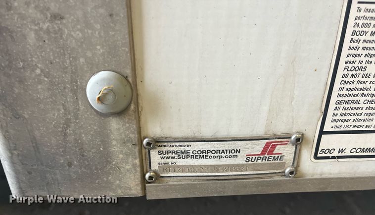 image for item ML9828 2011 Ford E-350 Super Duty  box truck