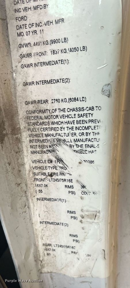 image for item ML9828 2011 Ford E-350 Super Duty  box truck