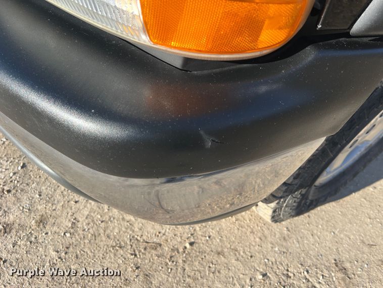 image for item MM9068 2001 Chevrolet Silverado 1500 LT  Ext. Cab pickup truck