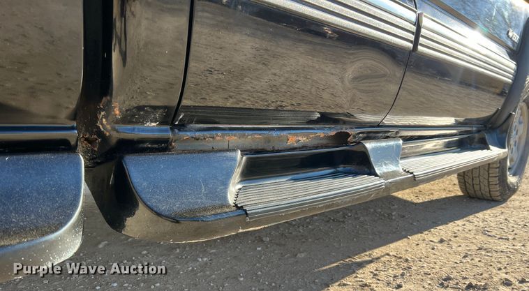 image for item MM9068 2001 Chevrolet Silverado 1500 LT  Ext. Cab pickup truck