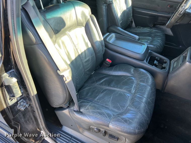 image for item MM9068 2001 Chevrolet Silverado 1500 LT  Ext. Cab pickup truck