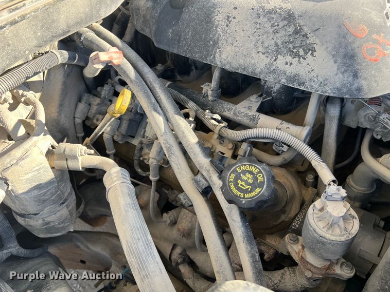 image for item MM9068 2001 Chevrolet Silverado 1500 LT  Ext. Cab pickup truck