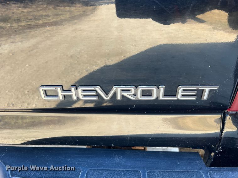 image for item MM9068 2001 Chevrolet Silverado 1500 LT  Ext. Cab pickup truck