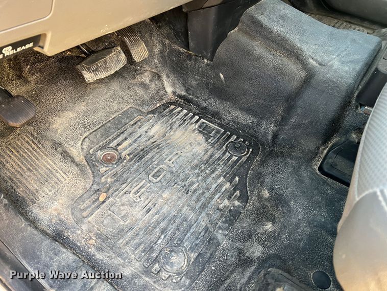 image for item MM9073 2019 Ford F350 Super Duty XL  Crew Cab pickup truck