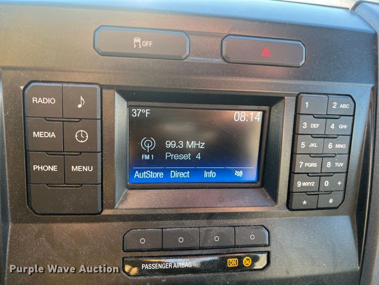 image for item MM9073 2019 Ford F350 Super Duty XL  Crew Cab pickup truck