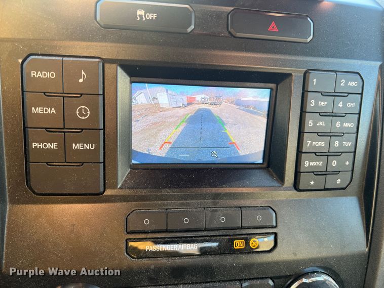 image for item MM9073 2019 Ford F350 Super Duty XL  Crew Cab pickup truck