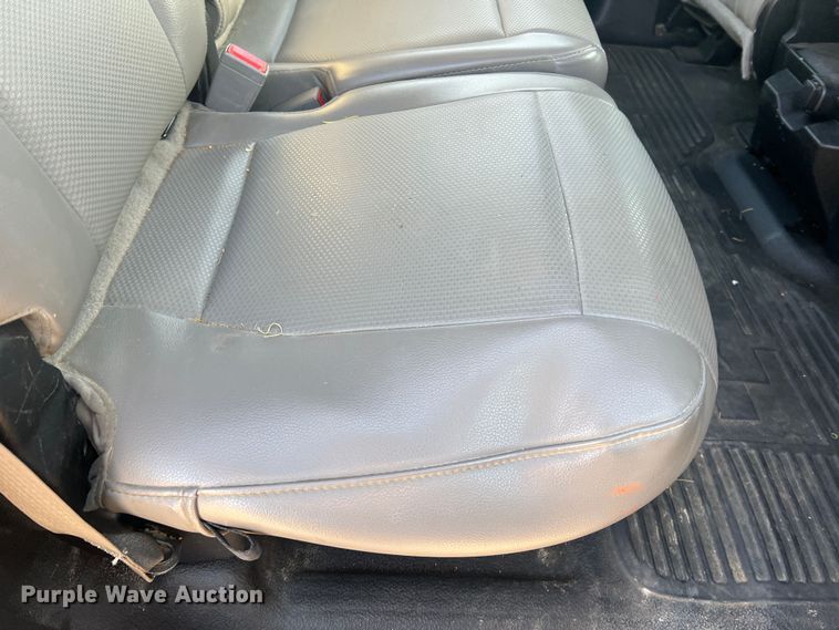 image for item MM9073 2019 Ford F350 Super Duty XL  Crew Cab pickup truck