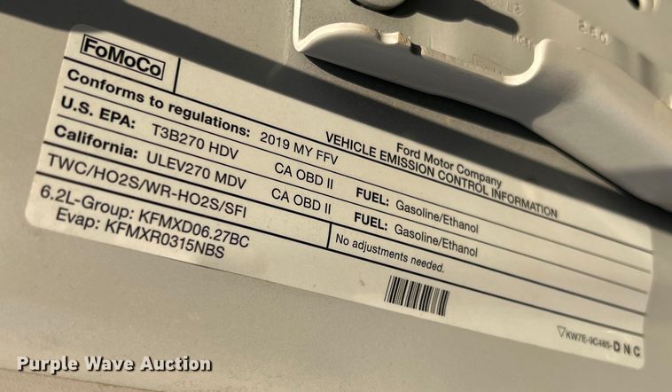 image for item MM9073 2019 Ford F350 Super Duty XL  Crew Cab pickup truck