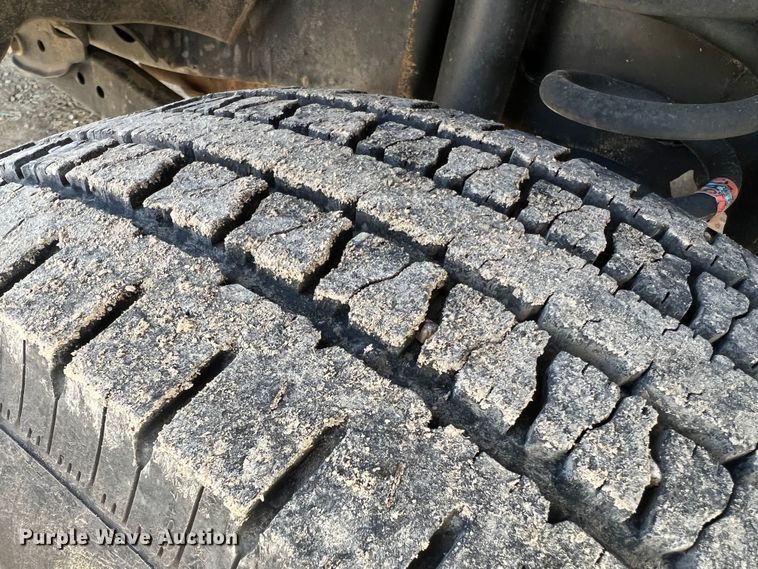 image for item MM9073 2019 Ford F350 Super Duty XL  Crew Cab pickup truck