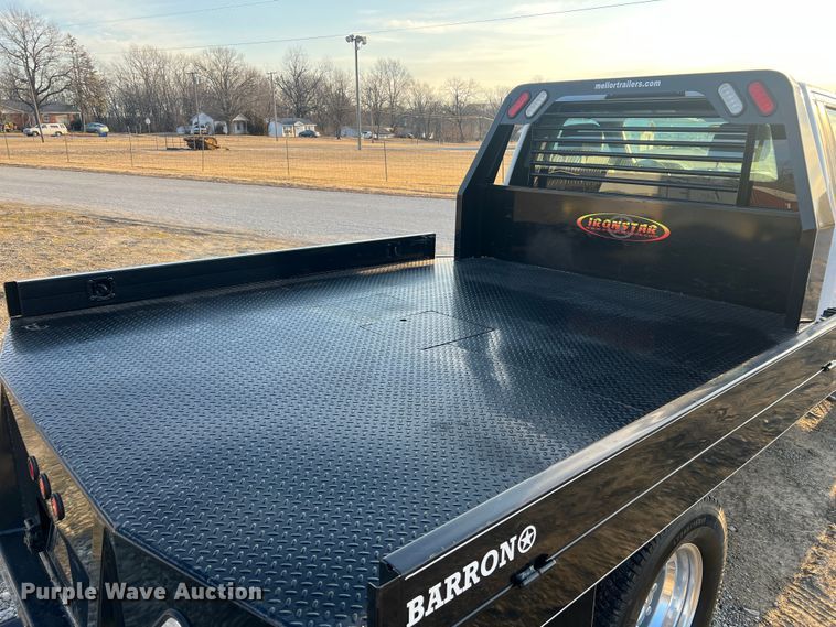 image for item MM9074 2019 Ford F350 Super Duty XL  flatbed pickup truck