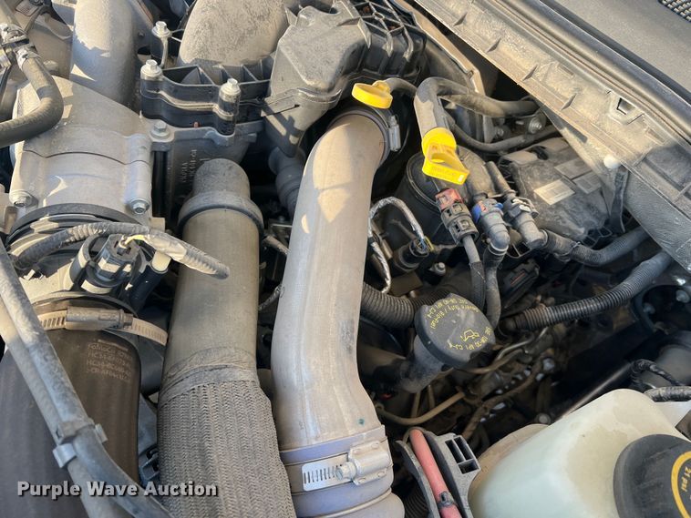 image for item MM9074 2019 Ford F350 Super Duty XL  flatbed pickup truck