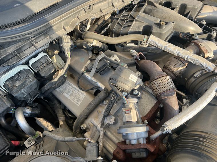 image for item MM9074 2019 Ford F350 Super Duty XL  flatbed pickup truck