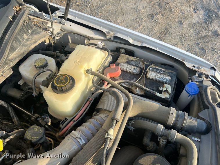 image for item MM9074 2019 Ford F350 Super Duty XL  flatbed pickup truck