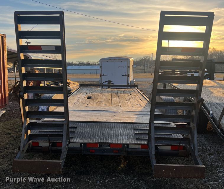 image for item MM9076 2007 Trailerman  equipment trailer