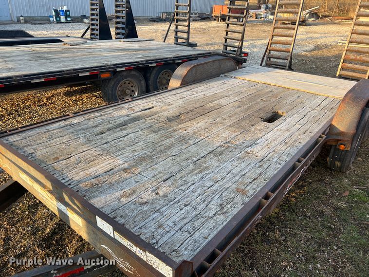 image for item MM9076 2007 Trailerman  equipment trailer