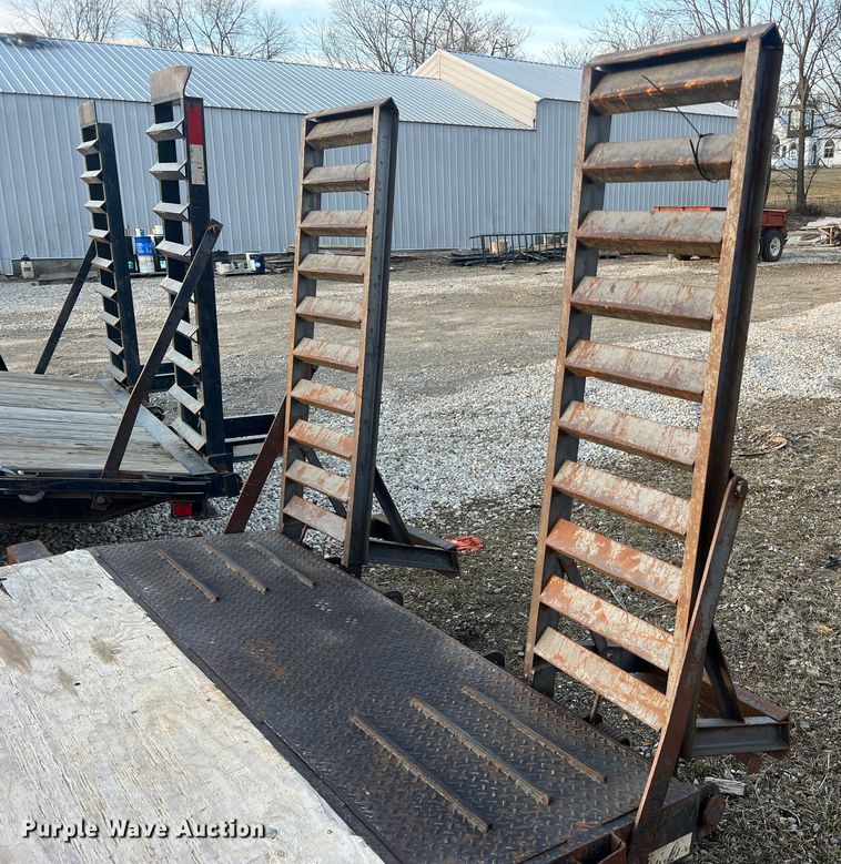 image for item MM9076 2007 Trailerman  equipment trailer