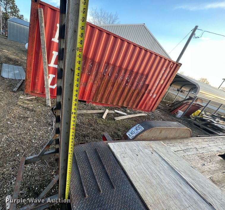 image for item MM9076 2007 Trailerman  equipment trailer