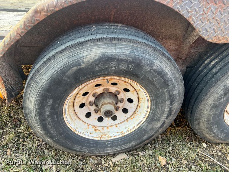 image for item MM9076 2007 Trailerman  equipment trailer