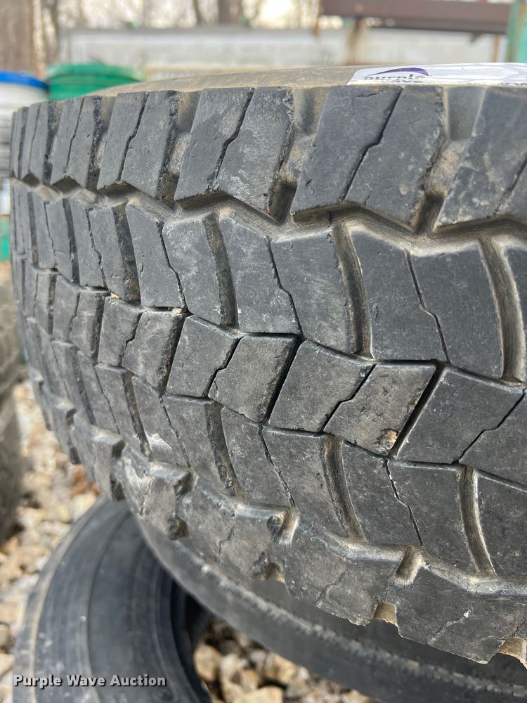 image for item MM9079 (6) 225/70R19.5 tires
