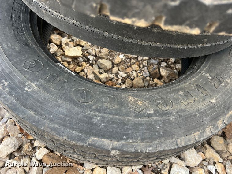 image for item MM9079 (6) 225/70R19.5 tires