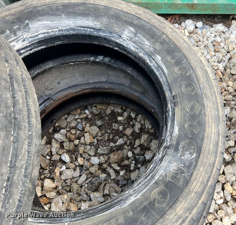 image for item MM9079 (6) 225/70R19.5 tires