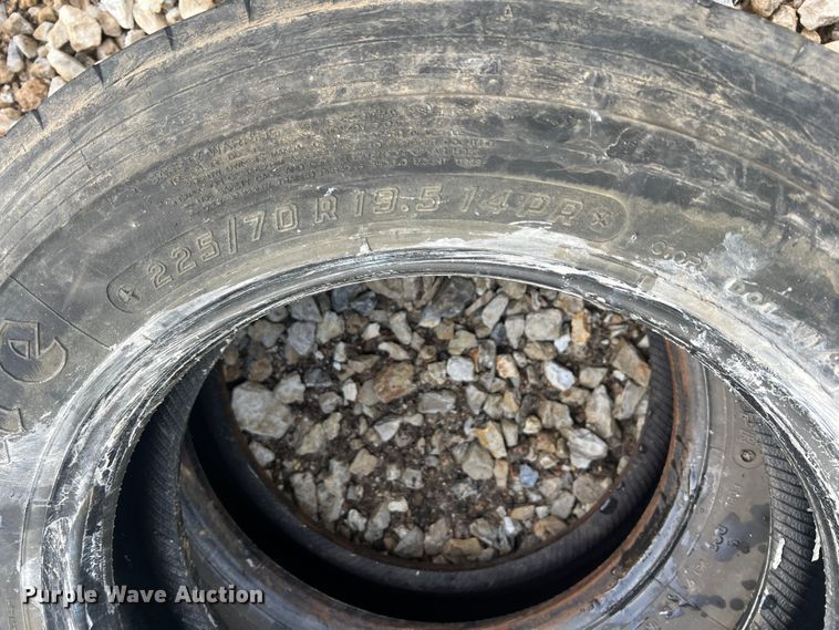 image for item MM9079 (6) 225/70R19.5 tires