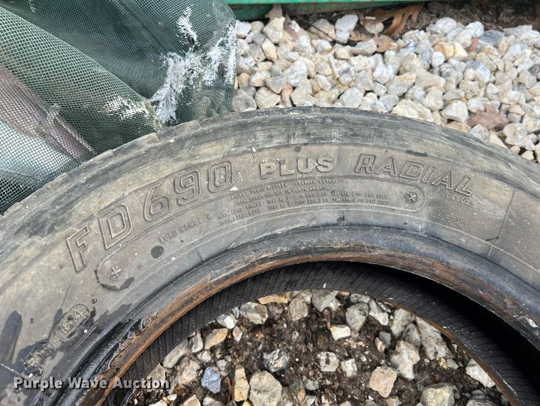 image for item MM9079 (6) 225/70R19.5 tires