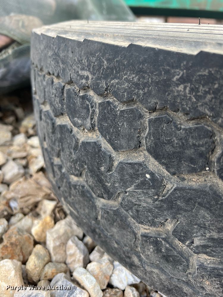 image for item MM9079 (6) 225/70R19.5 tires