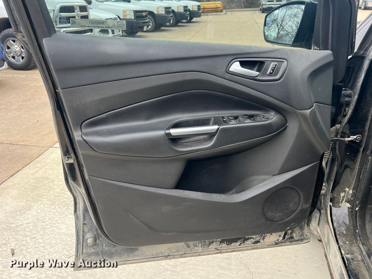 image for item MM9081 2016 Ford Escape SE  SUV