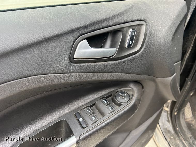 image for item MM9081 2016 Ford Escape SE  SUV