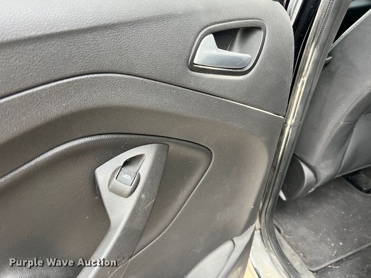 image for item MM9081 2016 Ford Escape SE  SUV