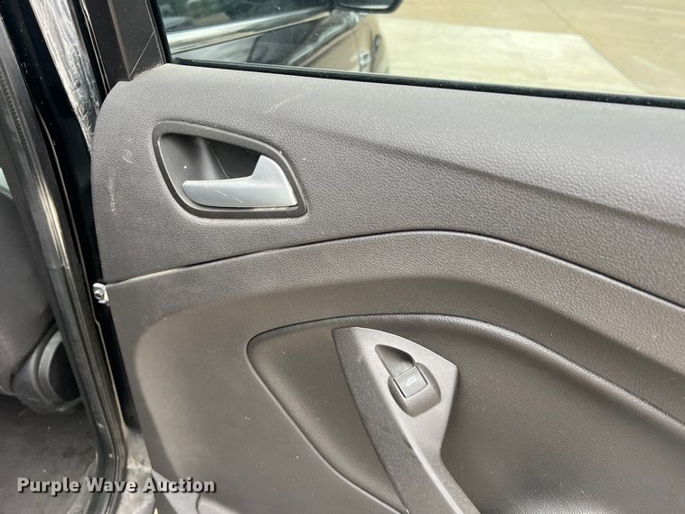 image for item MM9081 2016 Ford Escape SE  SUV