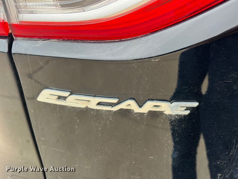 image for item MM9081 2016 Ford Escape SE  SUV