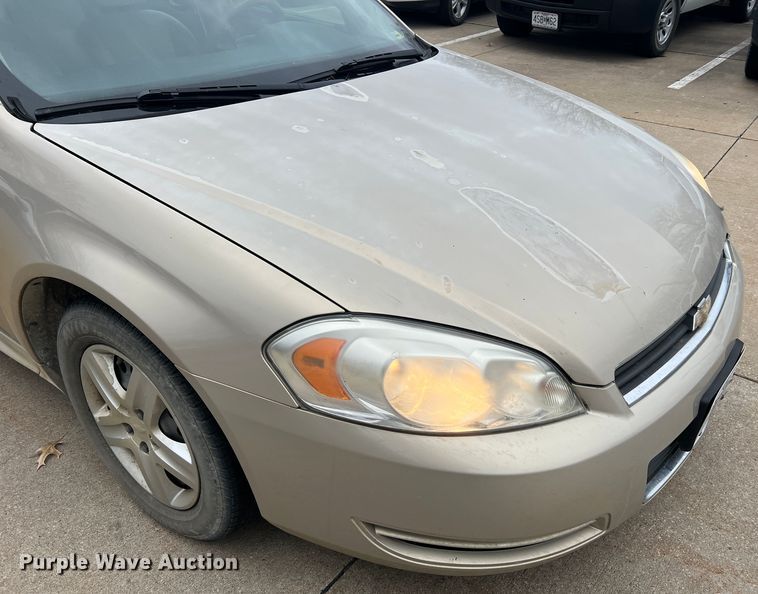 image for item MM9082 2010 Chevrolet Impala LS