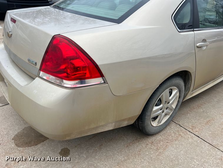 image for item MM9082 2010 Chevrolet Impala LS