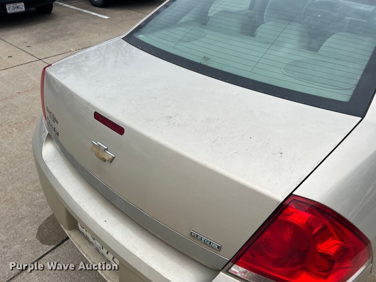 image for item MM9082 2010 Chevrolet Impala LS