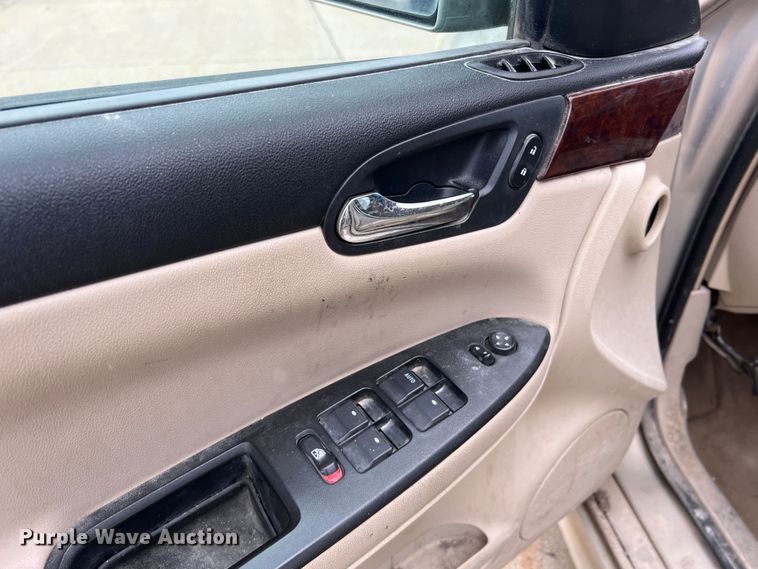 image for item MM9082 2010 Chevrolet Impala LS