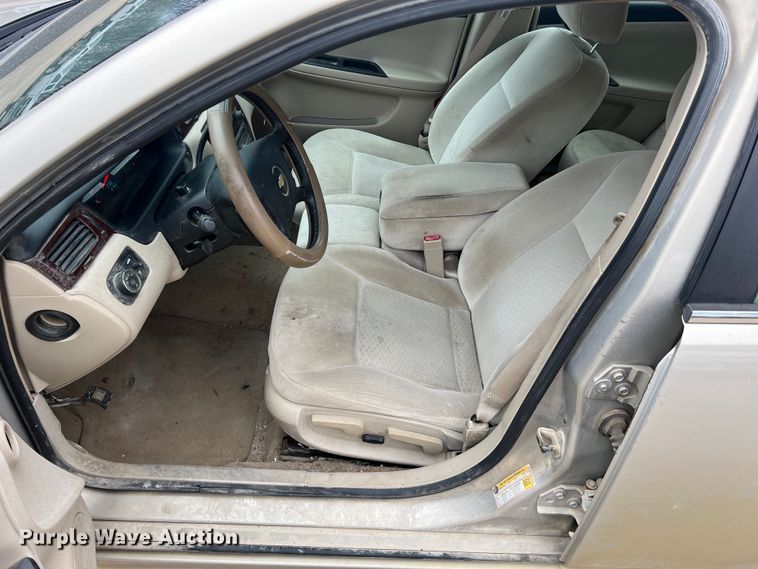 image for item MM9082 2010 Chevrolet Impala LS